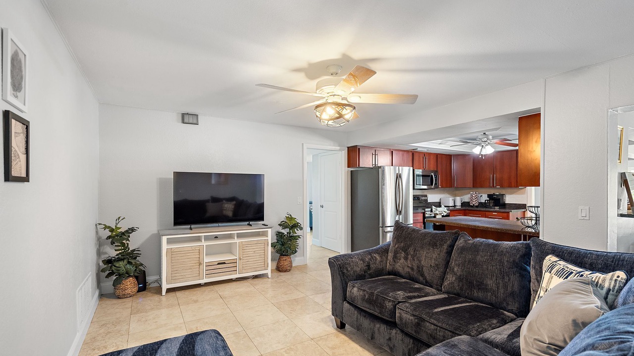 Photo of Livingroom in Harbor Hills