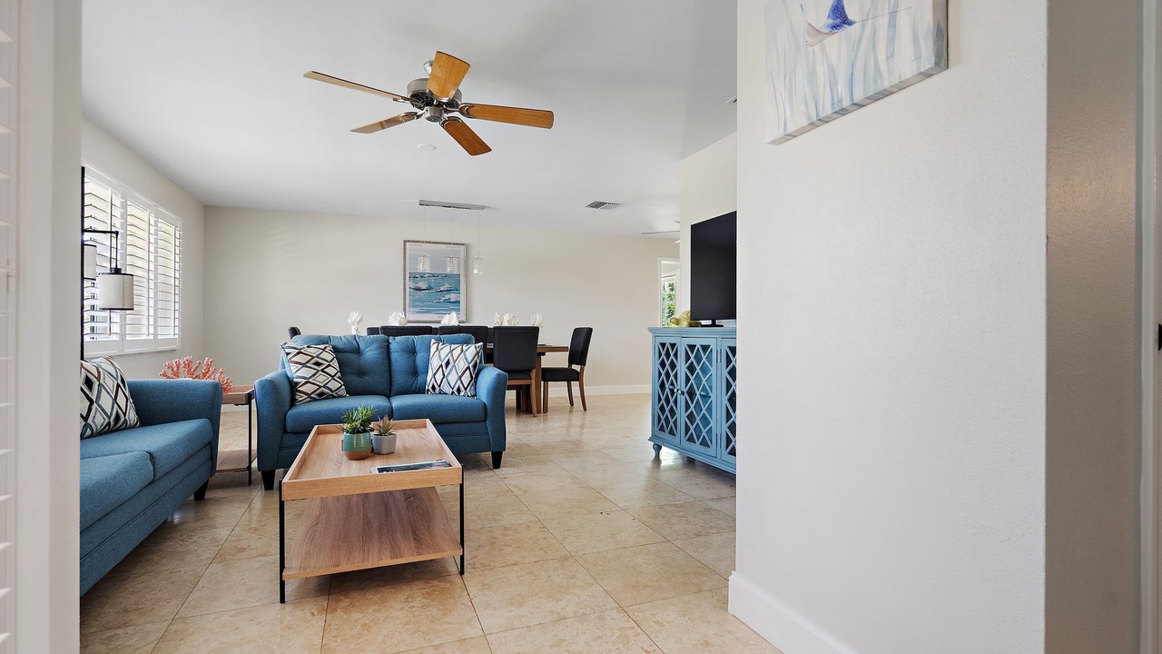 Photo of Livingroom in Harbor Hills