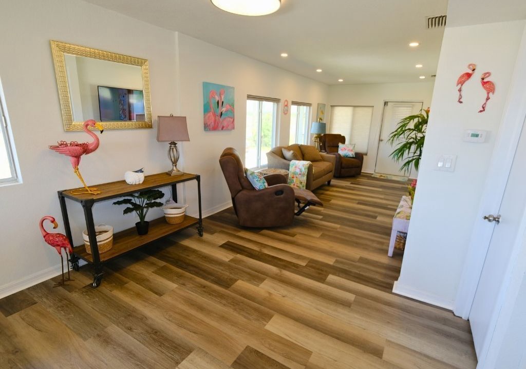 Photo of Livingroom in Flamingo Bay