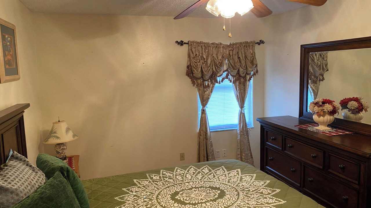 Photo of Bedroom in Poinciana