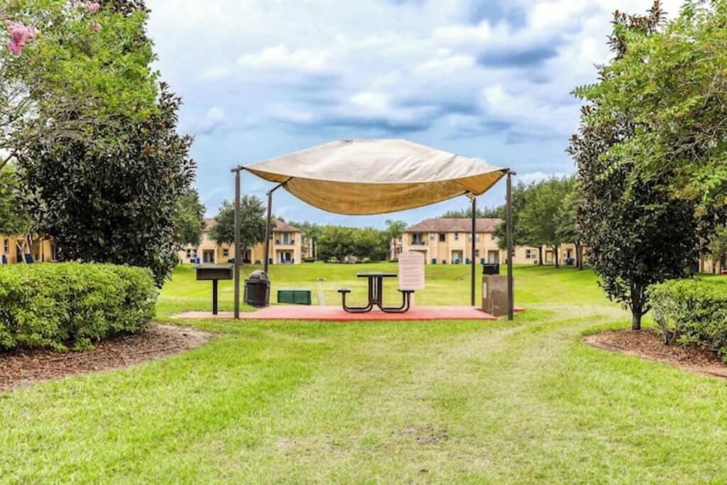 Photo of Outdoor in Regal Palms
