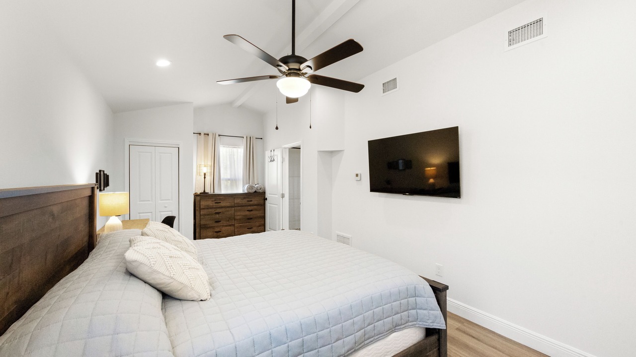 Photo of Bedroom in Tarpon Springs