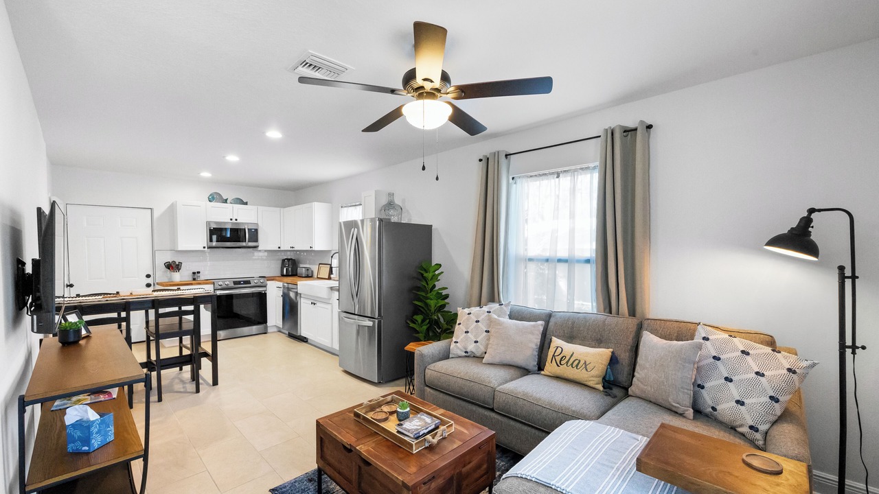 Photo of Livingroom in Tarpon Springs