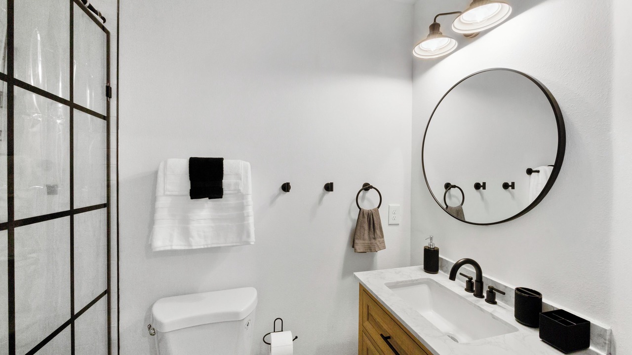 Photo of Bathroom in Tarpon Springs