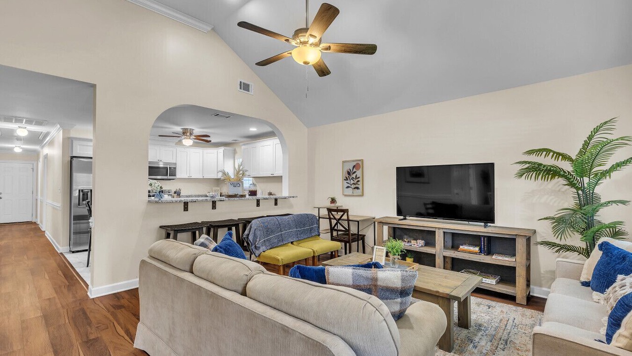 Photo of Bedroom in Garden City