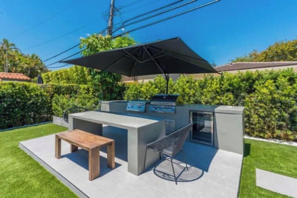 Photo of Outdoor in Country Club Section