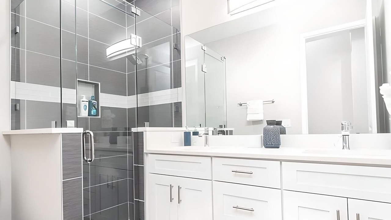 Photo of Bathroom in Naples Park