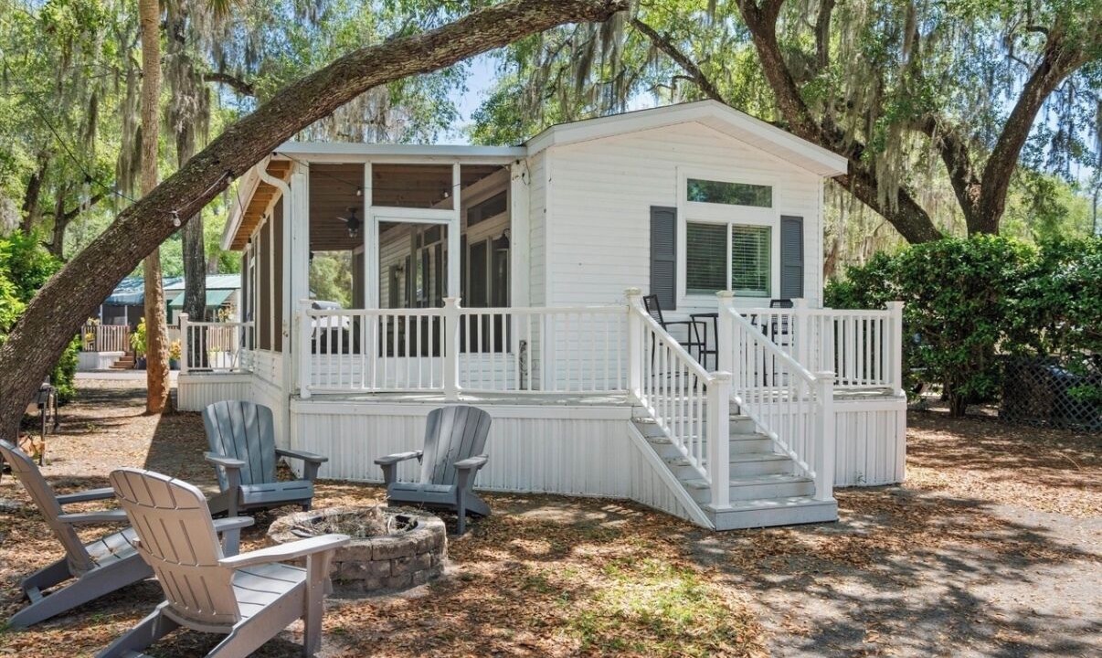 Photo of Patio Balcony in Salt Springs