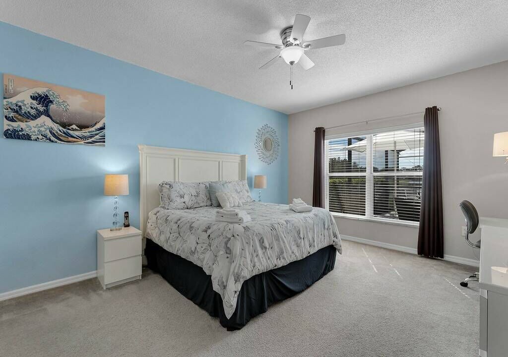 Photo of Bedroom in Lake Berkley