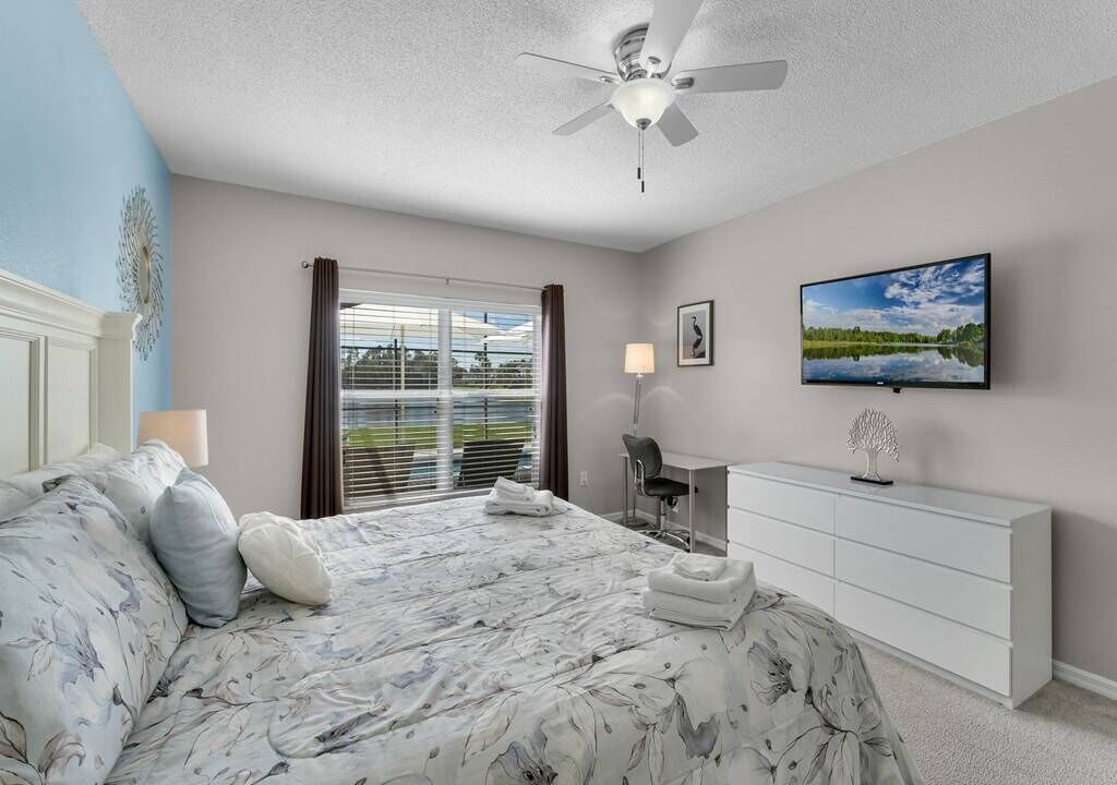 Photo of Bedroom in Lake Berkley