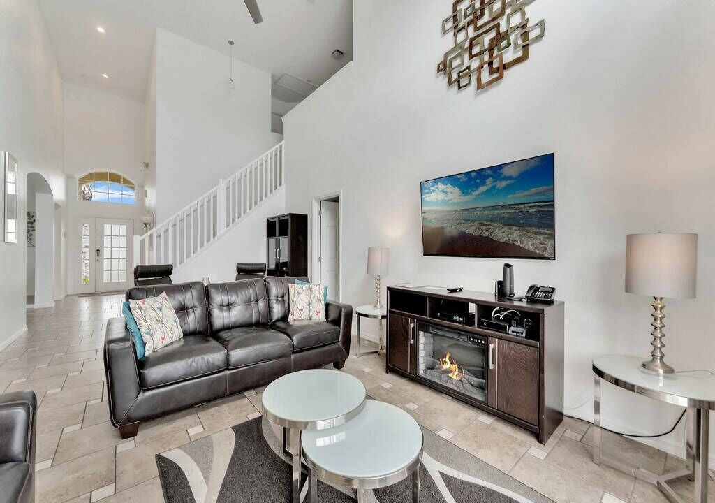 Photo of Livingroom in Lake Berkley