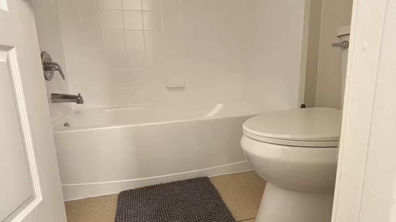 Photo of Bathroom in OakLeaf Plantation