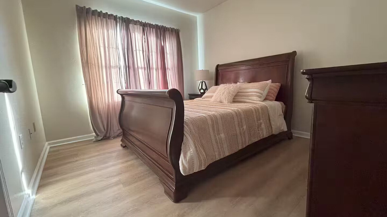 Photo of Bedroom in OakLeaf Plantation