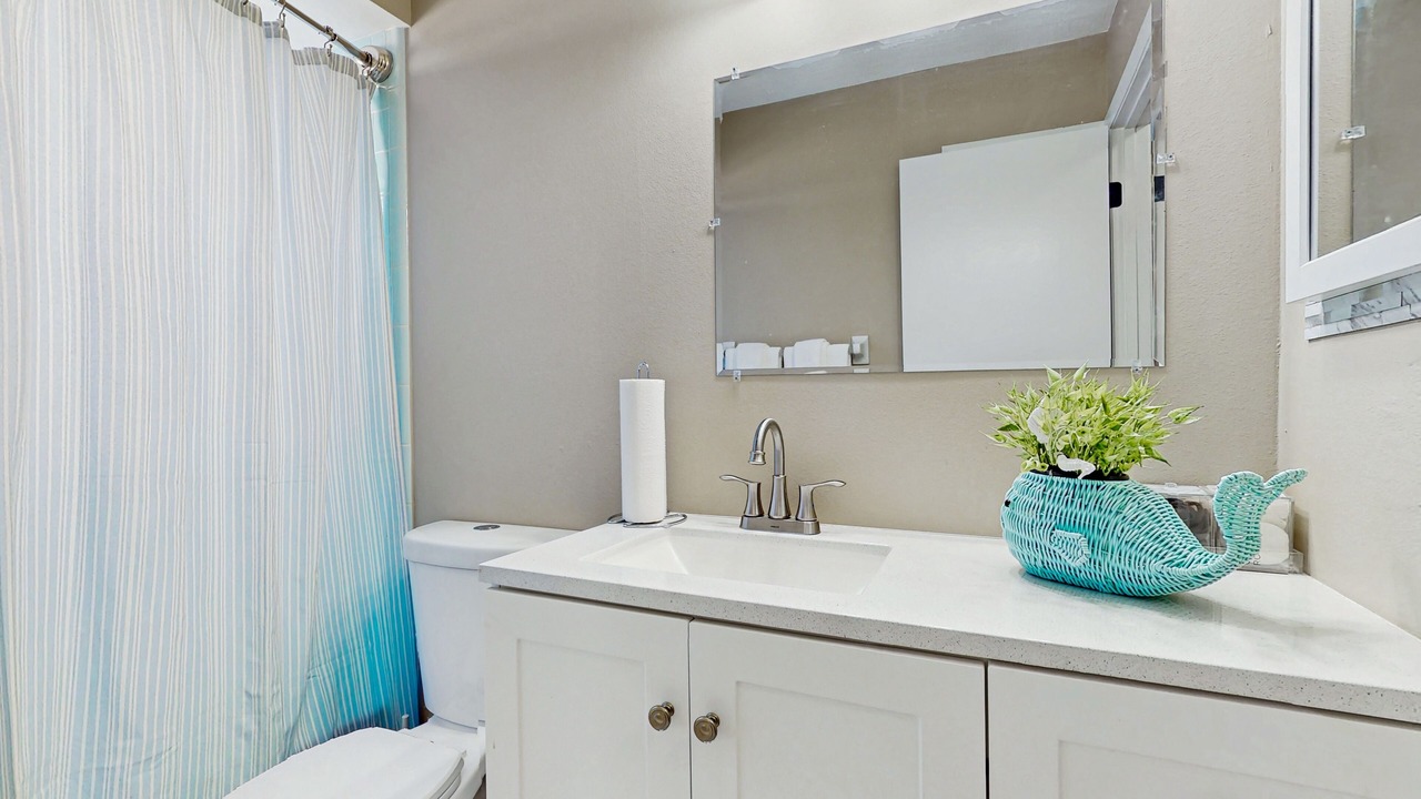 Photo of Bathroom in Englewood East