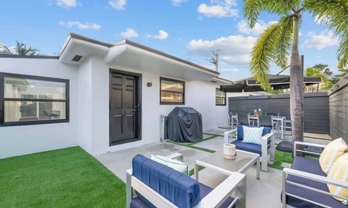 Photo of Outdoor in Melaleuca Gardens