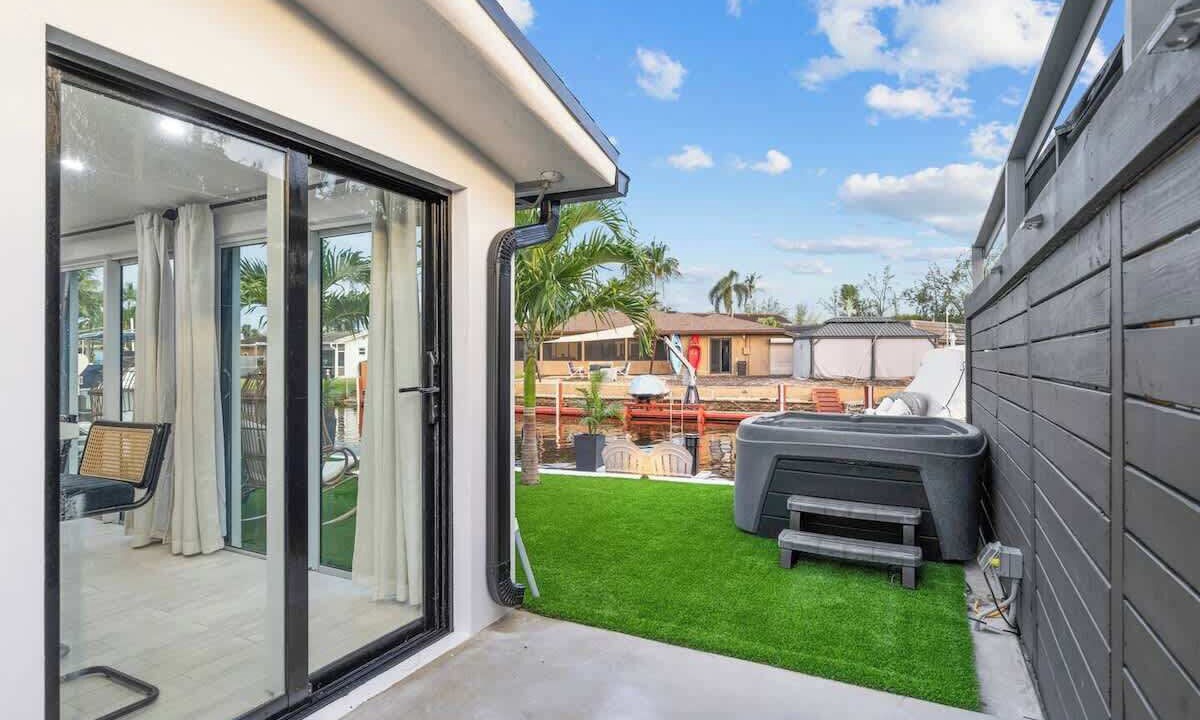 Photo of Patio Balcony in Melaleuca Gardens