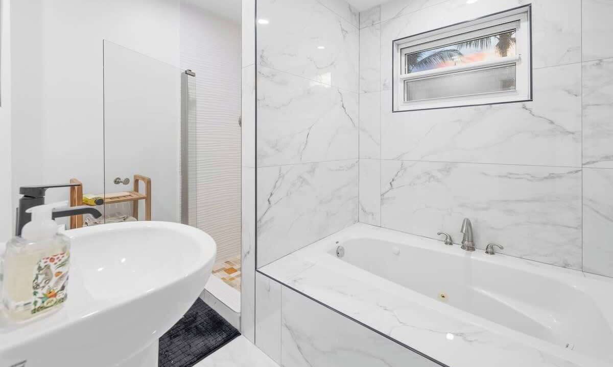 Photo of Bathroom in Melaleuca Gardens