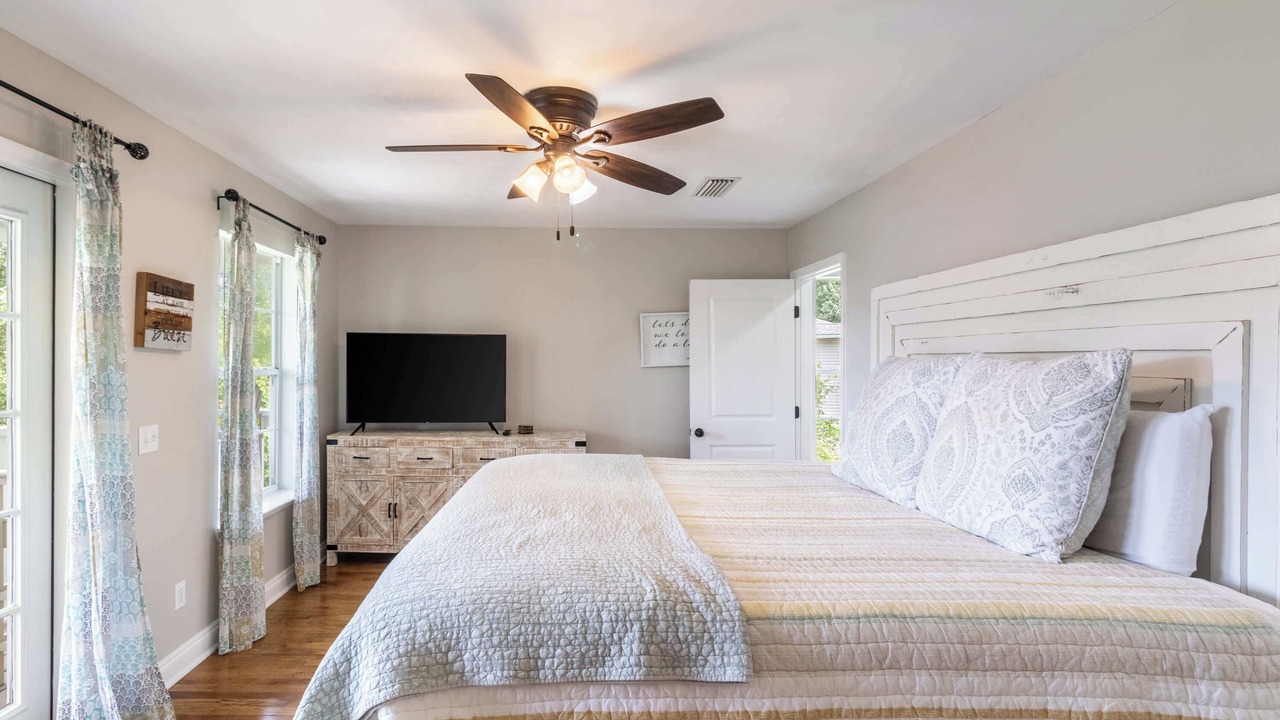 Photo of Bedroom in Freeport