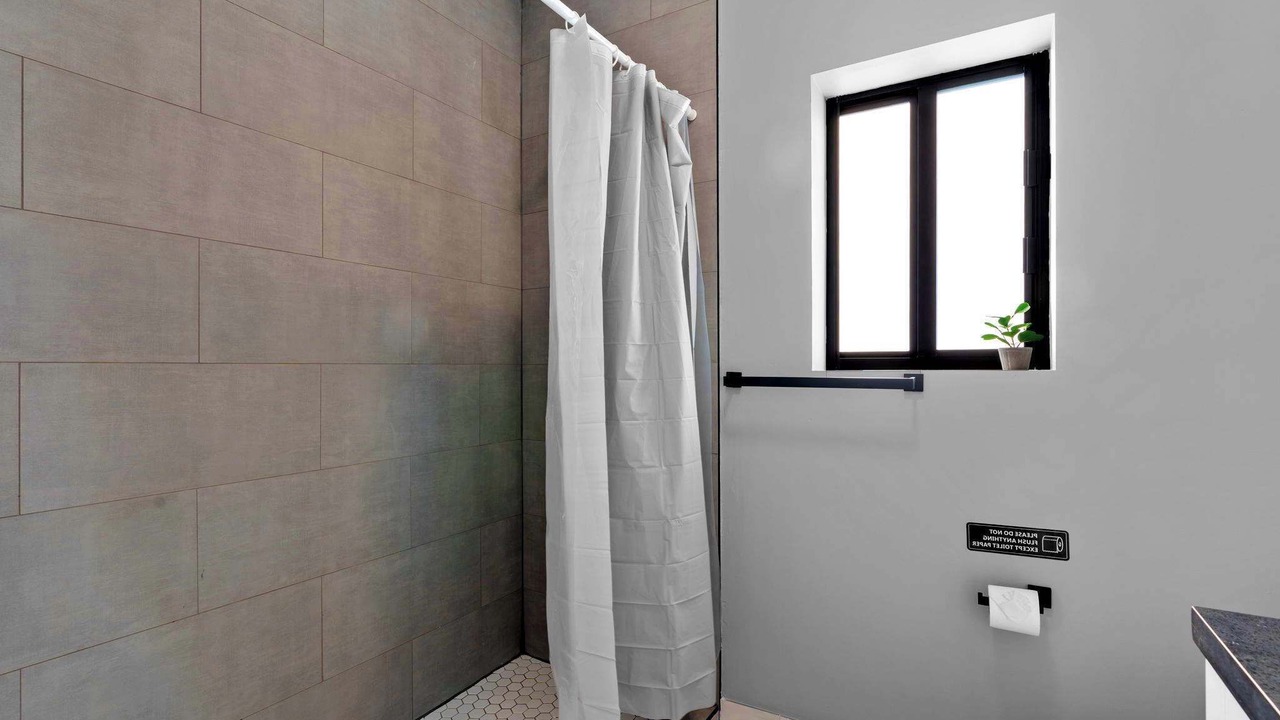Photo of Bathroom in Liberty City