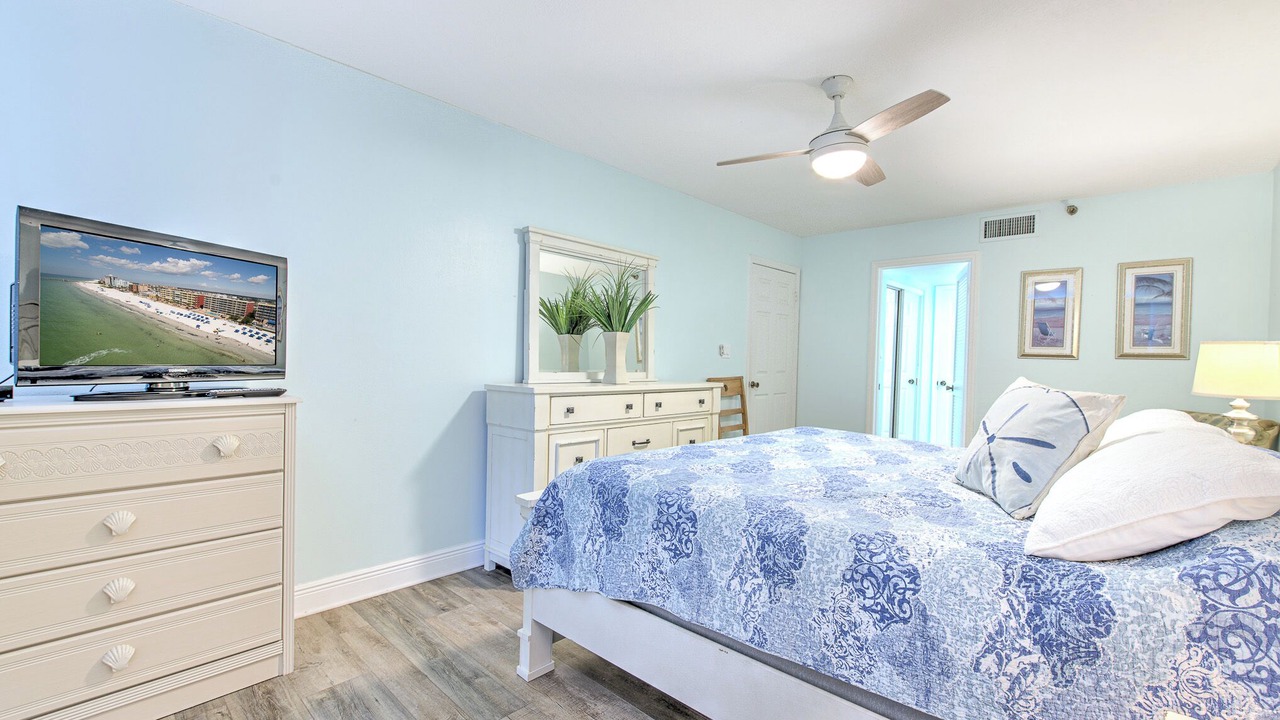 Photo of Bedroom in North Redington Beach