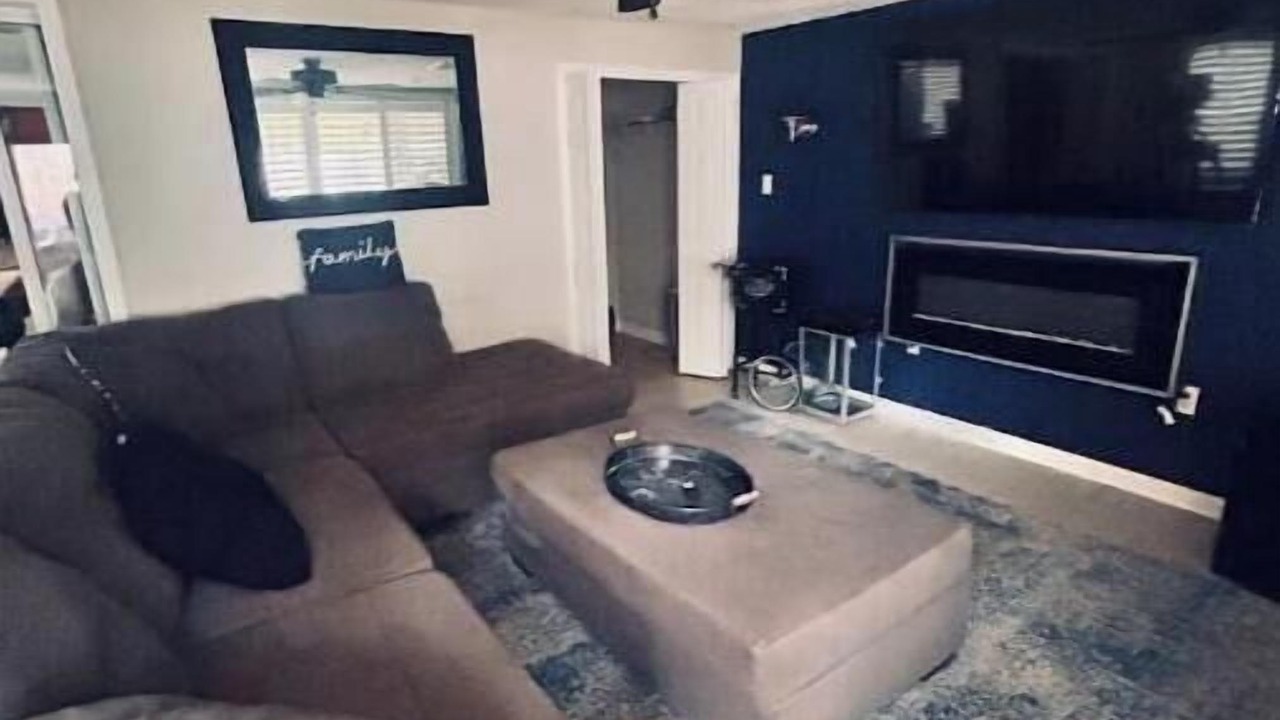 Photo of Livingroom in Fort King District