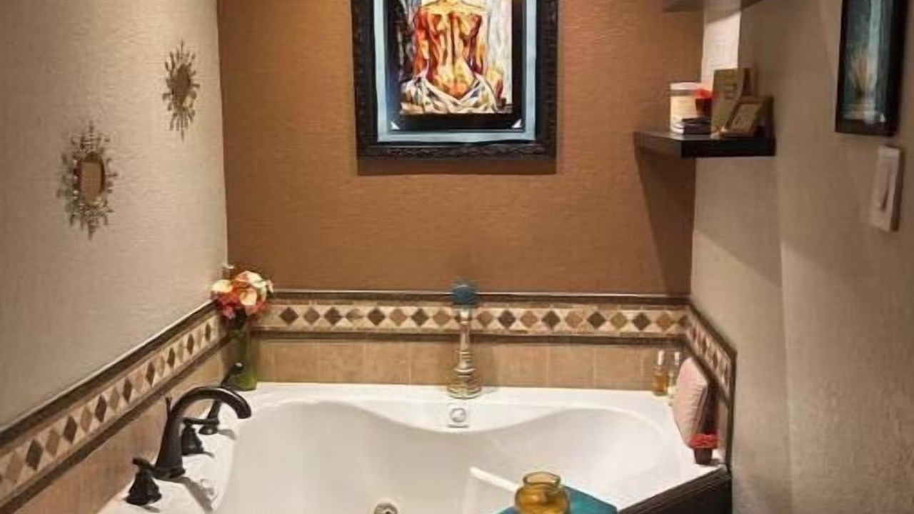Photo of Bathroom in Fort King District