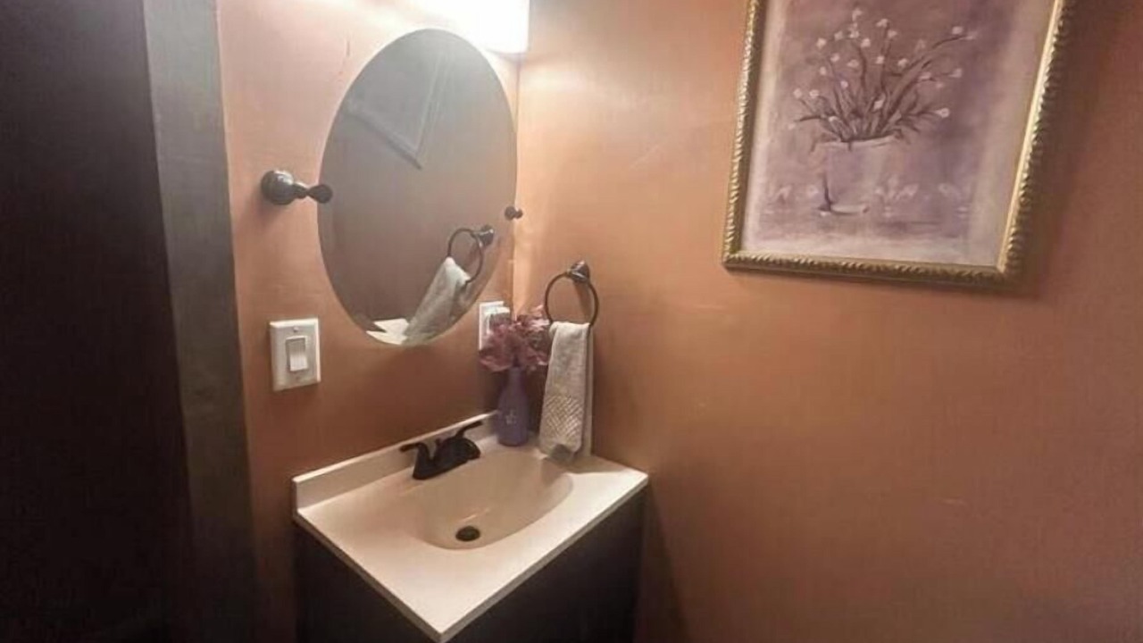 Photo of Bathroom in Fort King District