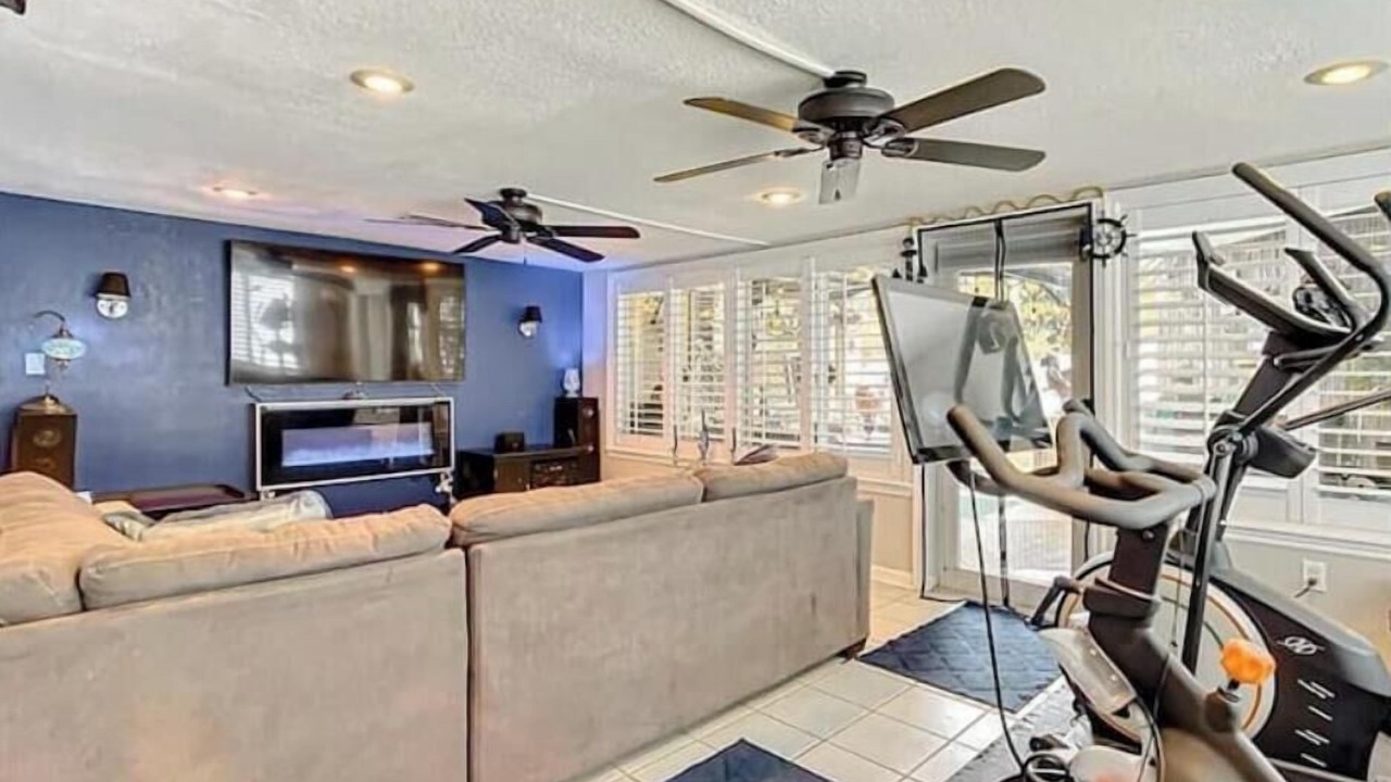Photo of Livingroom in Fort King District