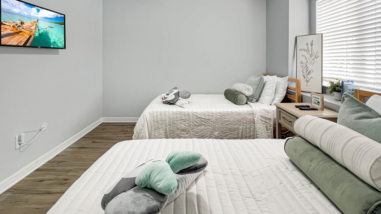 Photo of Bedroom in Crestwynd Bay