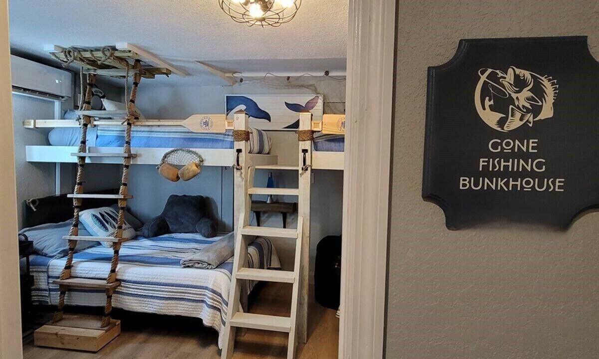 Photo of Bedroom in Sea Ranch