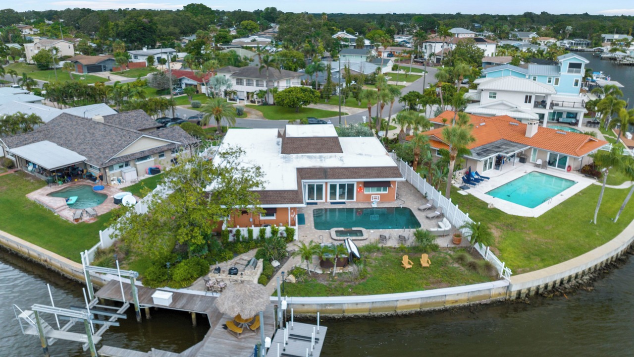 Photo of Outdoor in Harbor Hills