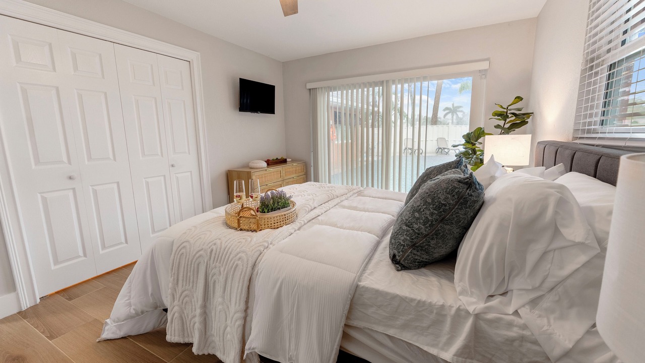 Photo of Bedroom in Harbor Hills