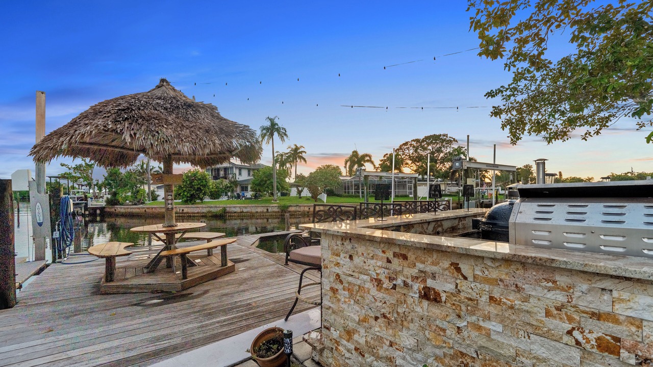 Photo of Outdoor in Harbor Hills