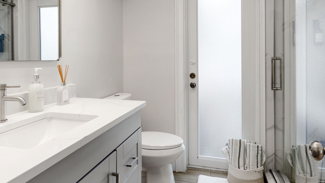 Photo of Bathroom in Harbor Hills