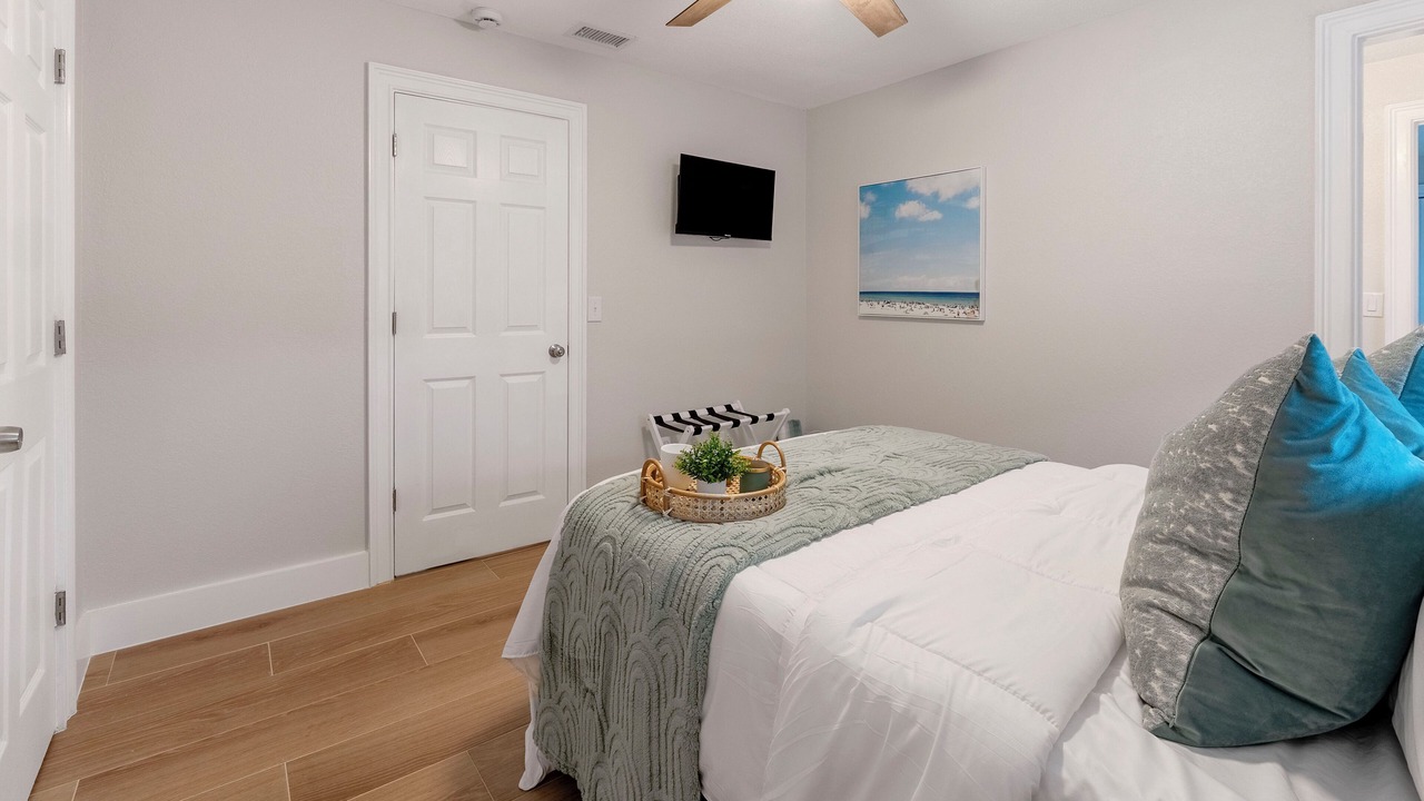 Photo of Bedroom in Harbor Hills