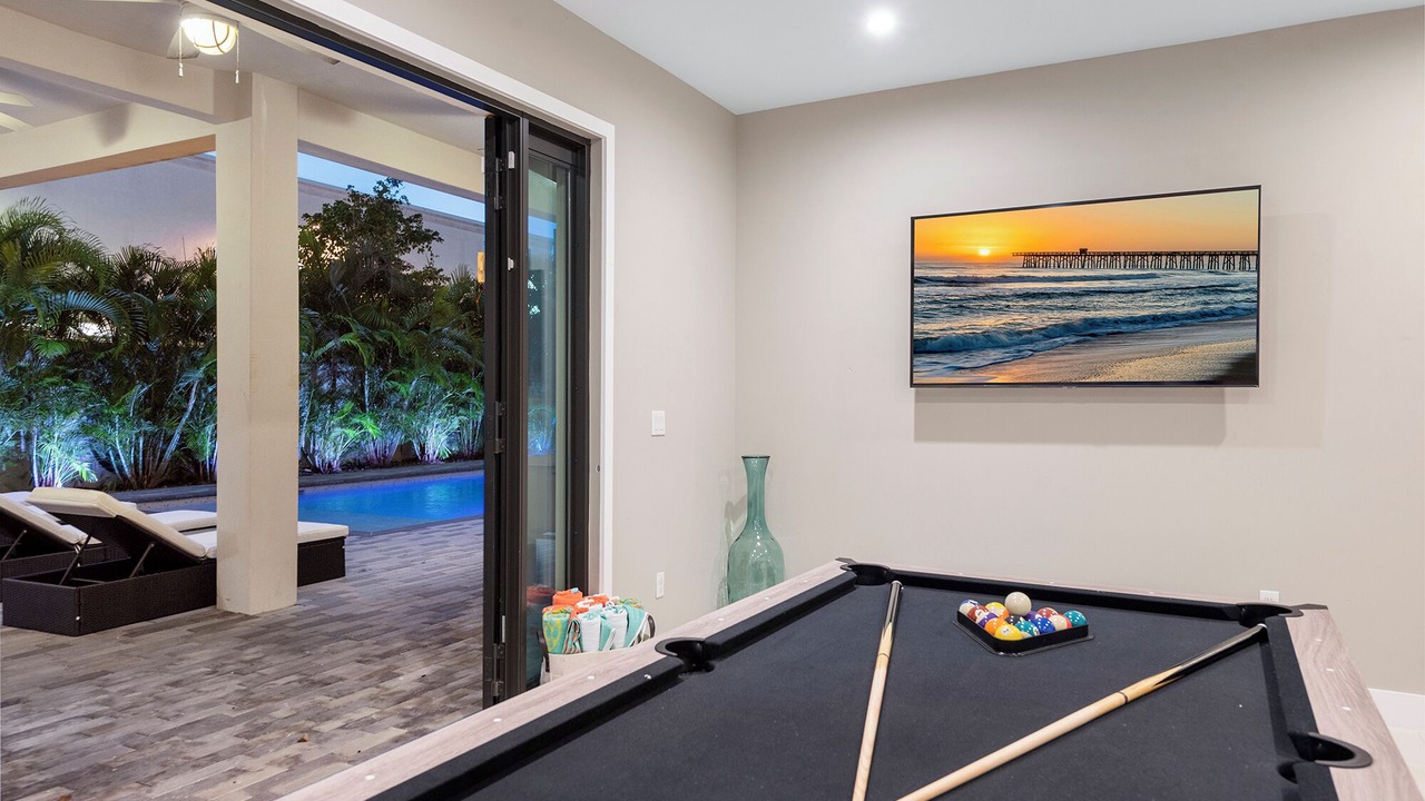 Photo of Bedroom in Ludlam