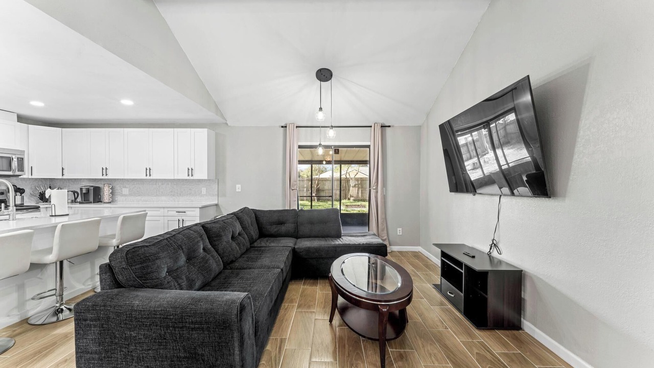 Photo of Livingroom in Sandalwood