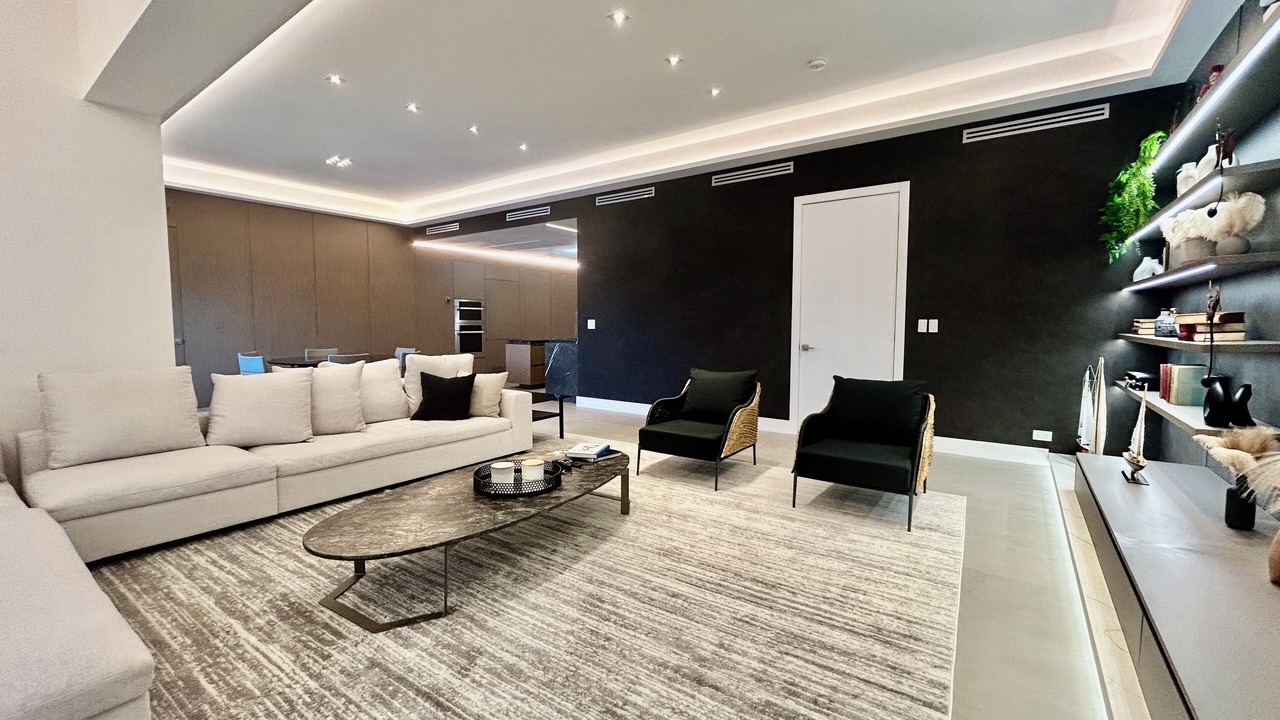 Photo of Livingroom in Hollywood South Central Beach