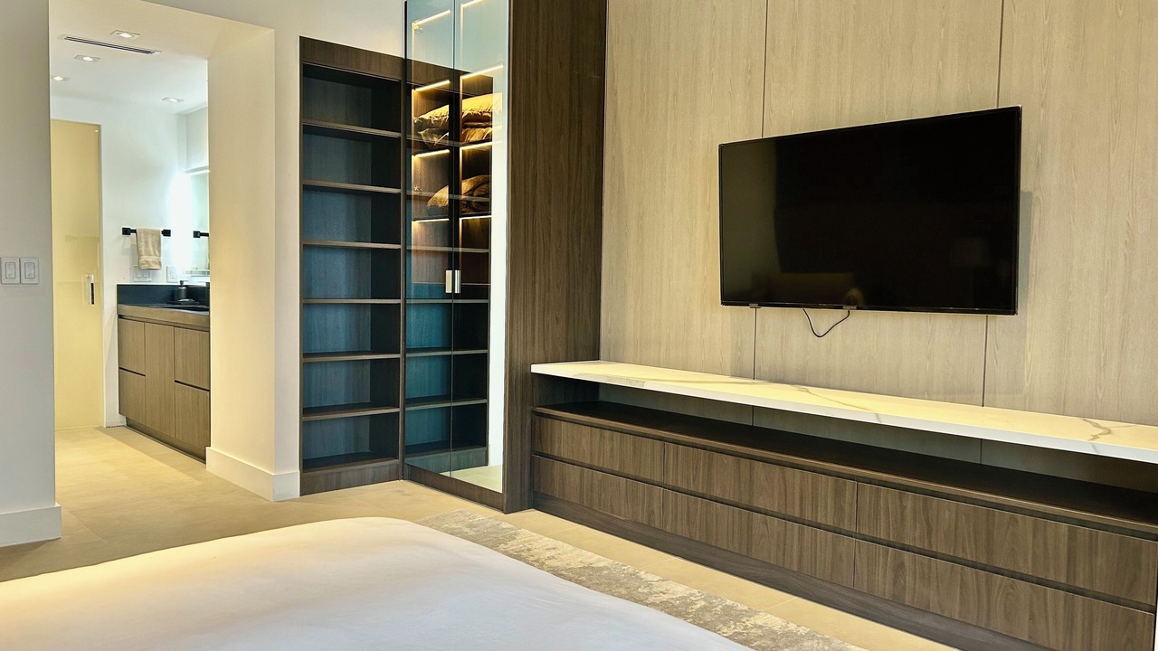 Photo of Bedroom in Hollywood South Central Beach