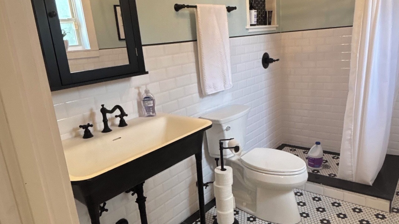Photo of Bathroom in Dunnellon