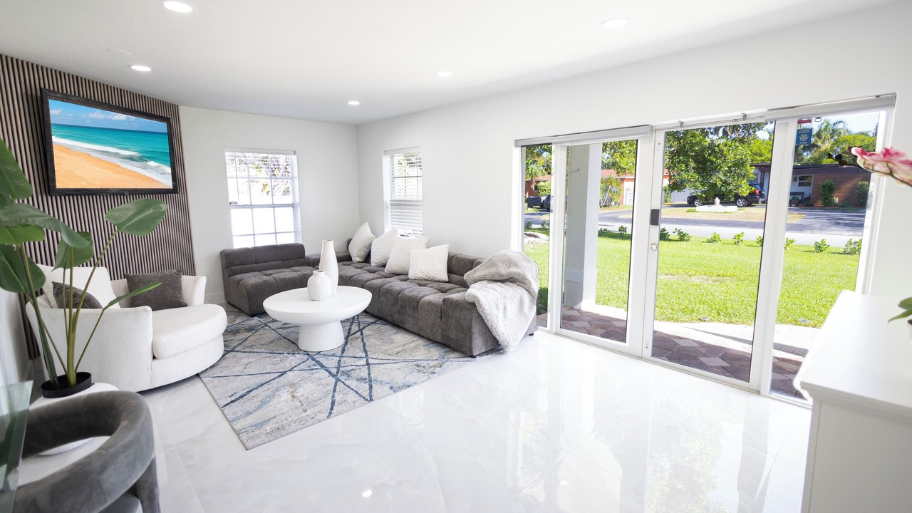 Photo of Livingroom in Royal Poinciana