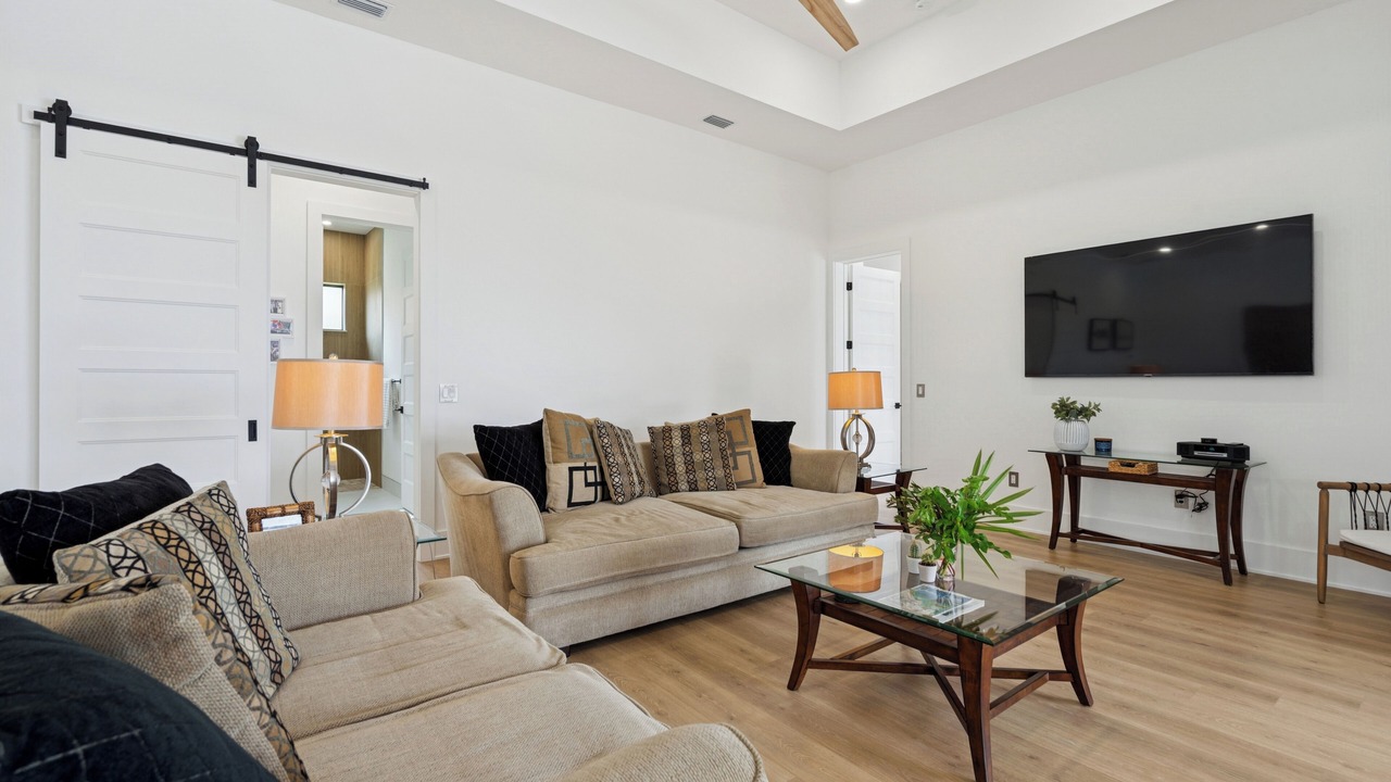 Photo of Livingroom in Pine Valley