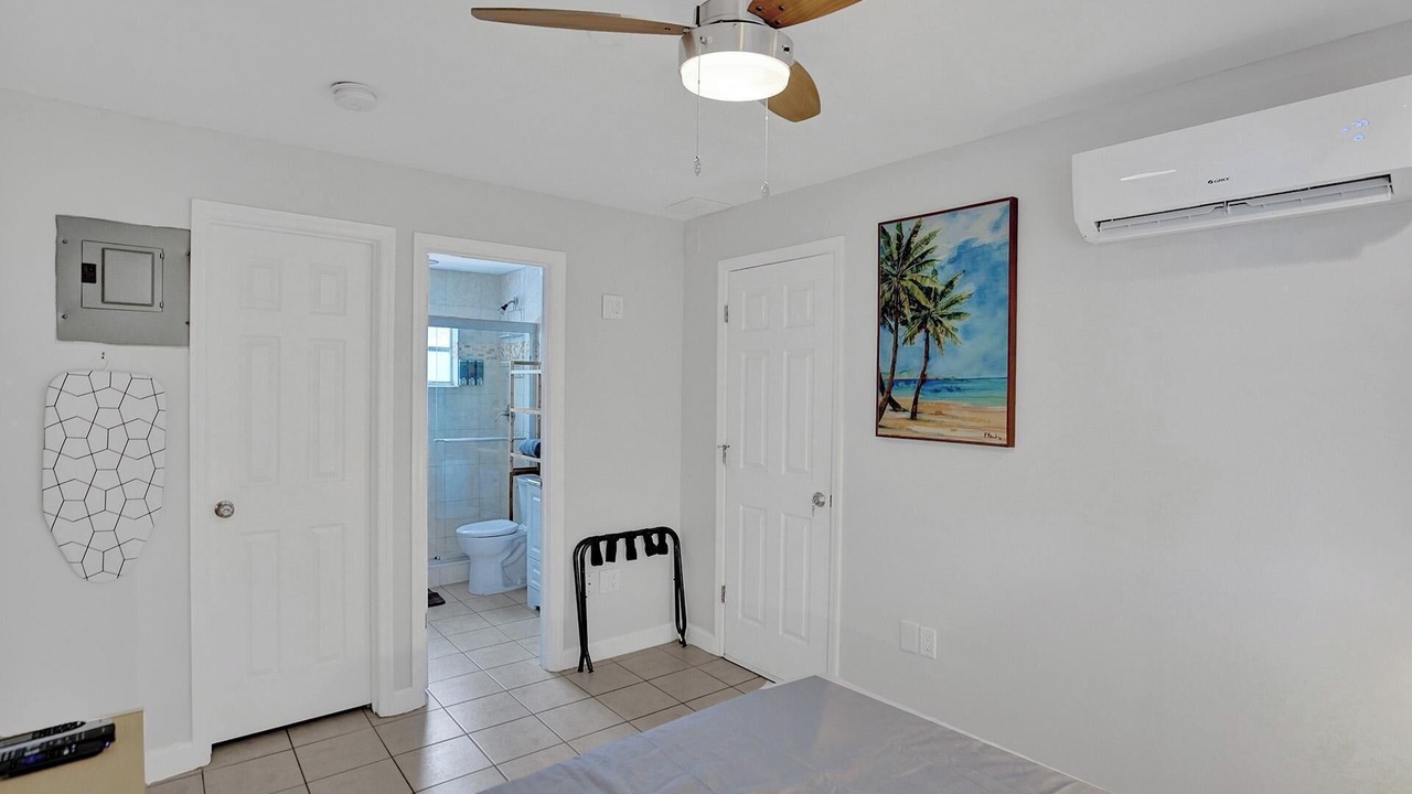 Photo of Bedroom in Middle River Terrace