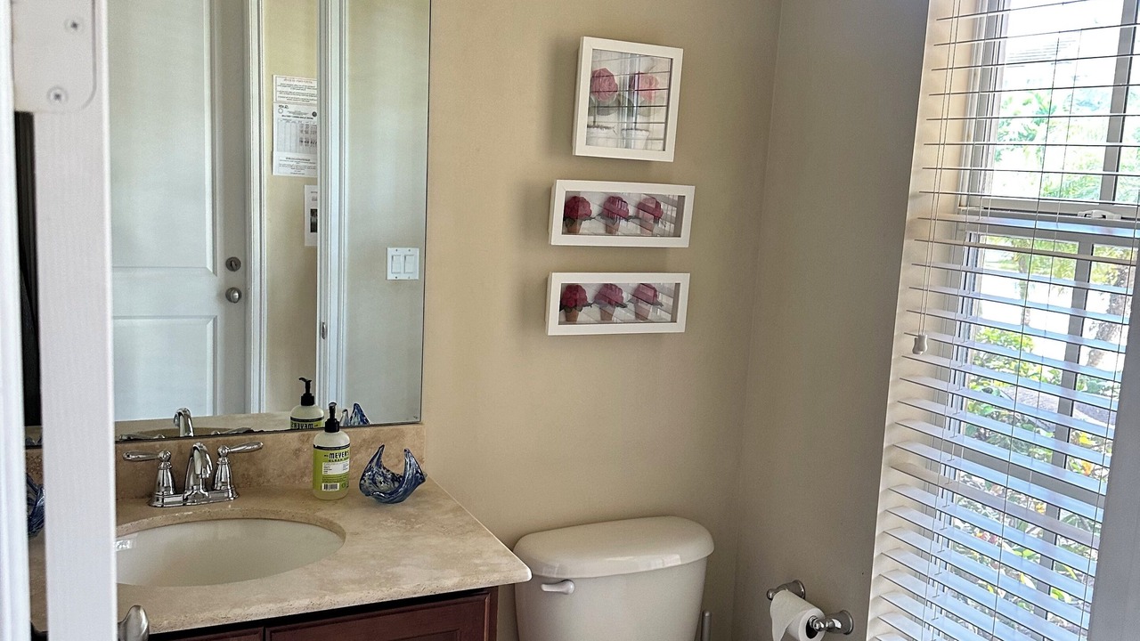 Photo of Bathroom in River Oaks