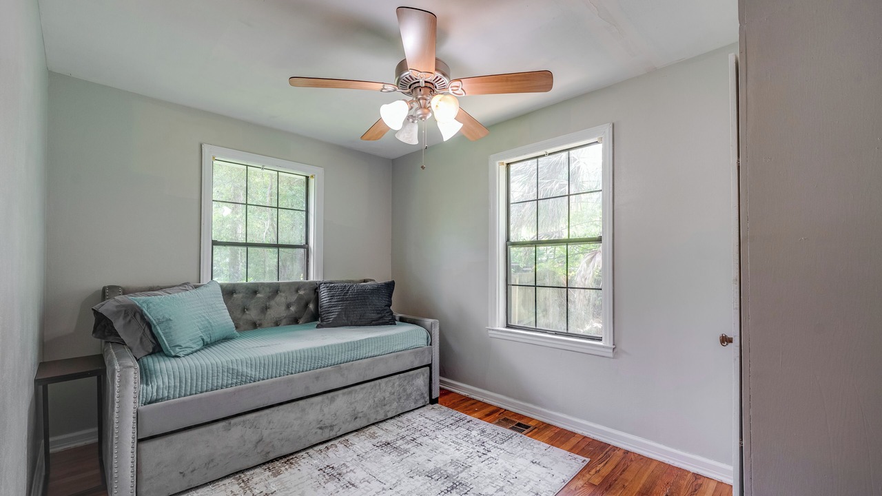 Photo of Livingroom in Tallahassee