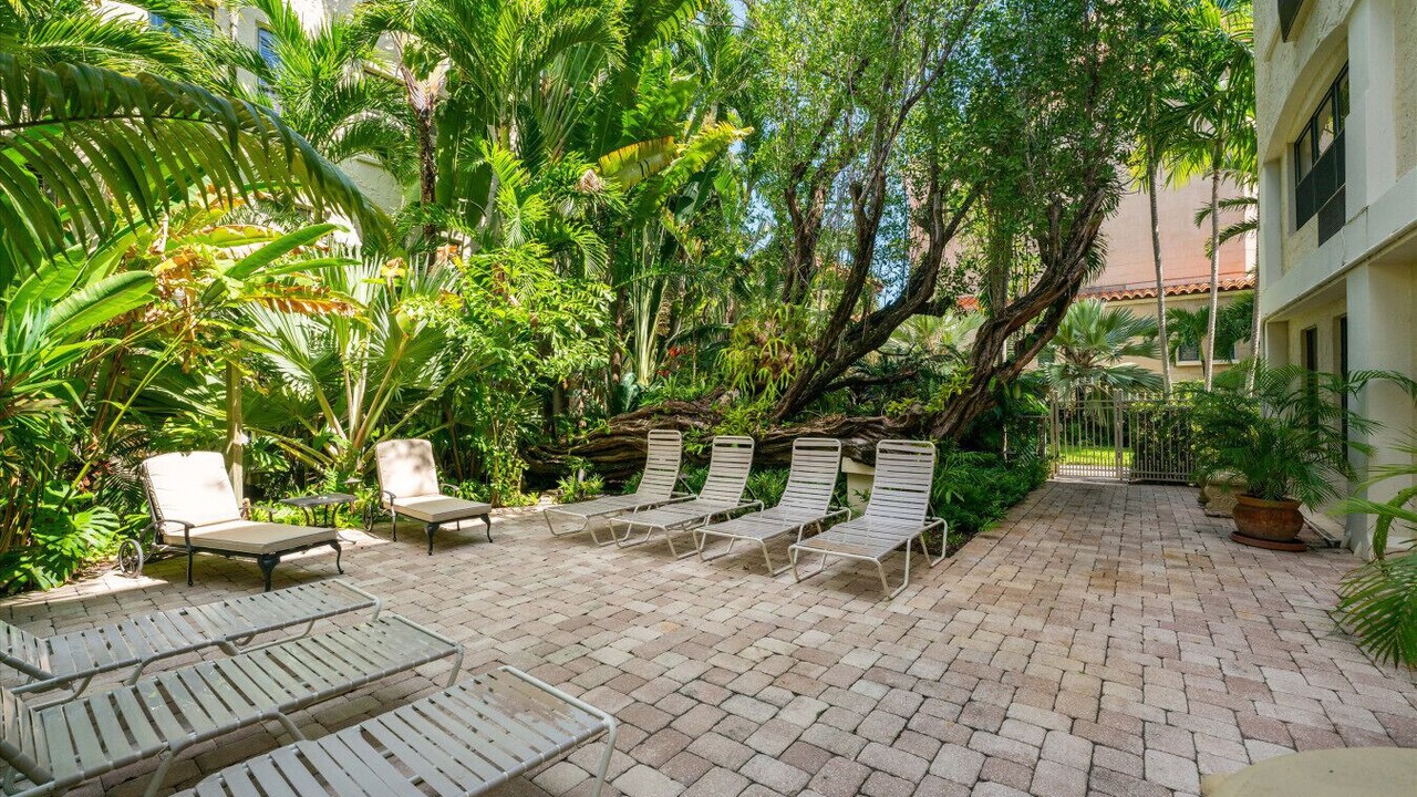 Photo of Patio Balcony in Palm Beach - West Palm Beach