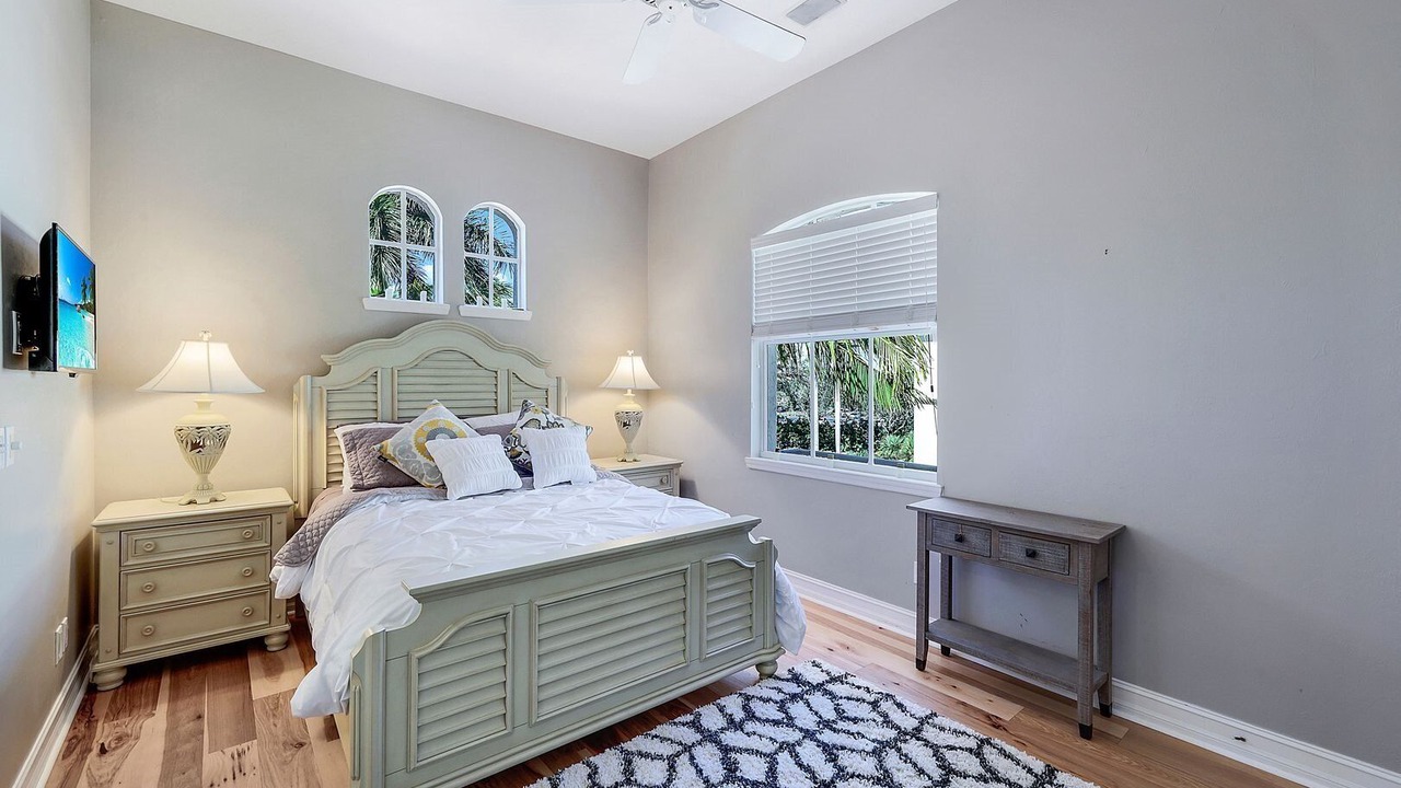 Photo of Bedroom in North Naples
