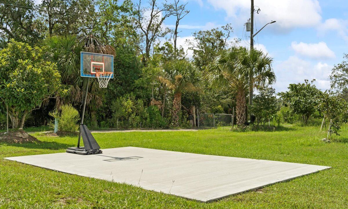 Photo of Outdoor in Northside
