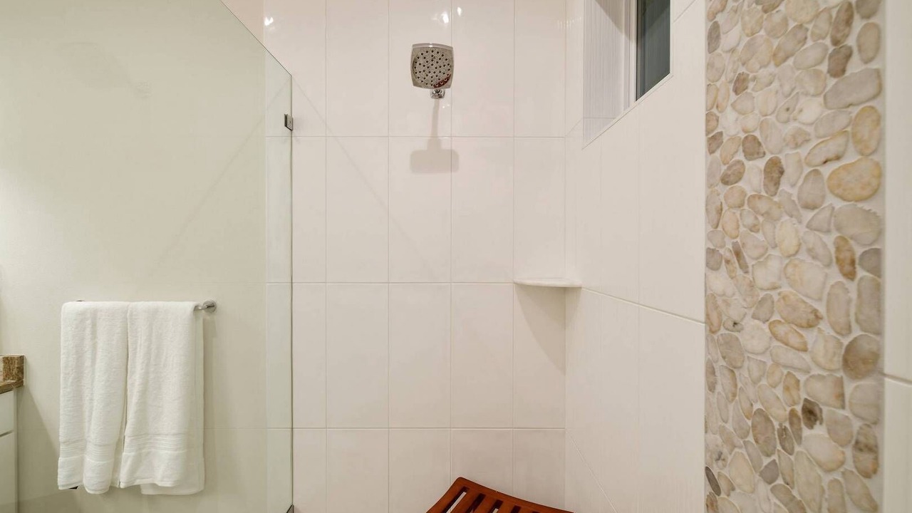 Photo of Bathroom in Longbeach Village