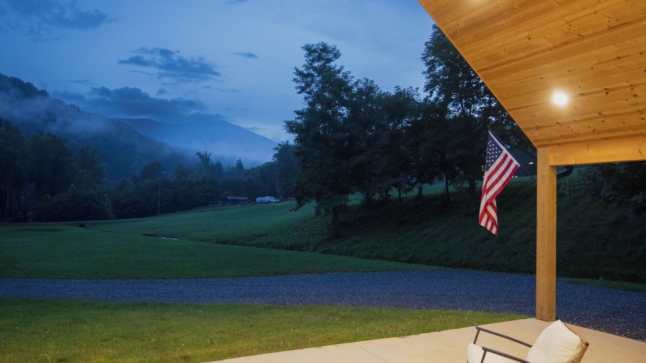 Photo of Patio Balcony in Waynesville
